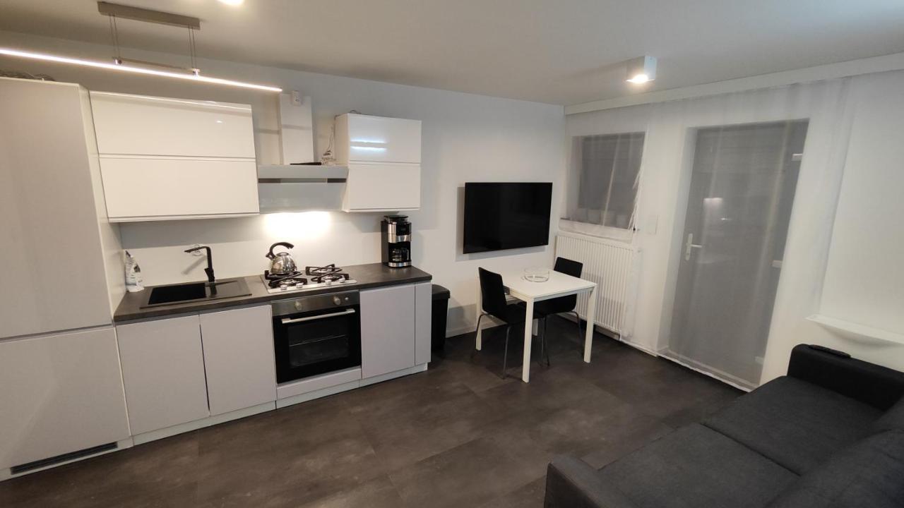 Metro-House 24H --Fakturavat-- Apartment Sroda Slaska Exterior photo