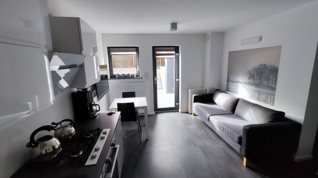 Metro-House 24H --Fakturavat-- Apartment Sroda Slaska Exterior photo