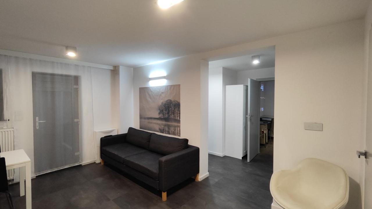 Metro-House 24H --Fakturavat-- Apartment Sroda Slaska Exterior photo